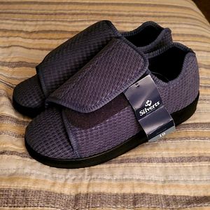 Silverts Men's Extra wide Non-slip Slippers